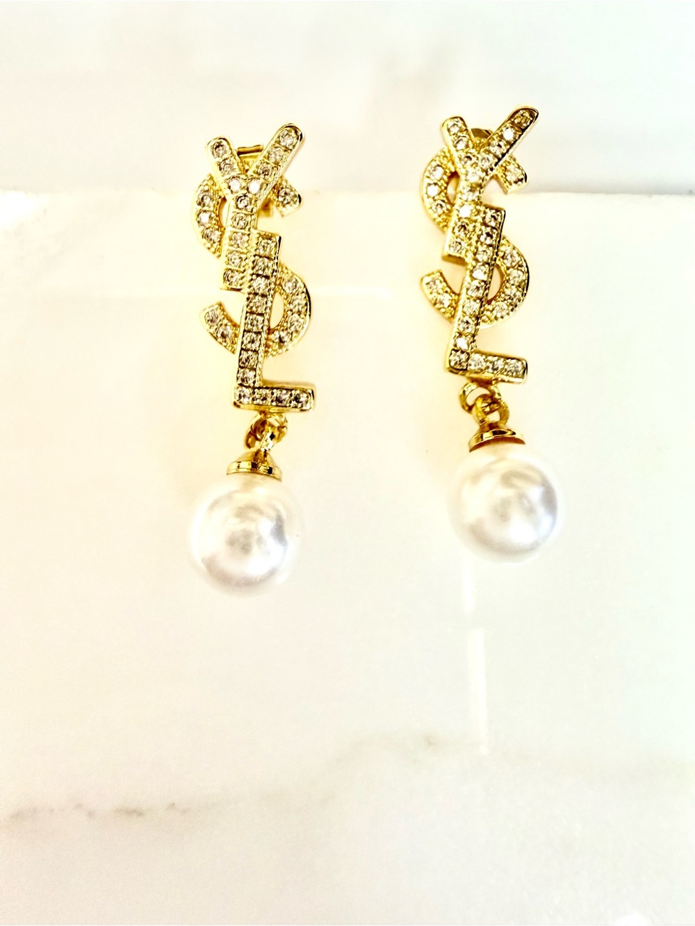 Beautiful fashion earrings luxury Paris inspired